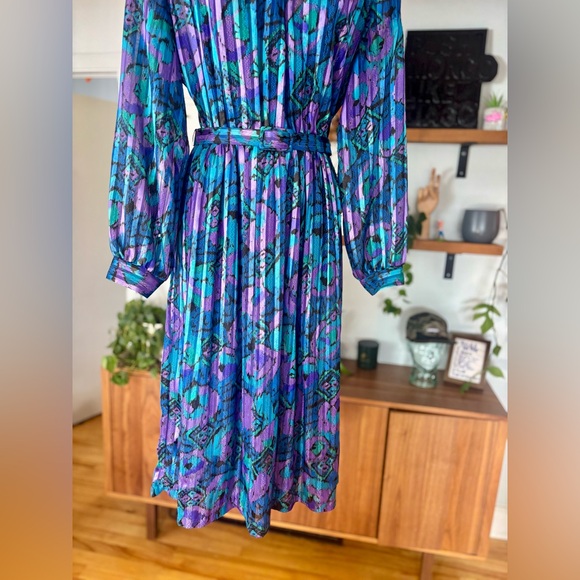 Vintage 80s–90s Pleated Midi Dress | D’Allaird’s | Size 12 | 28–36" Waist - Picture 5 of 12